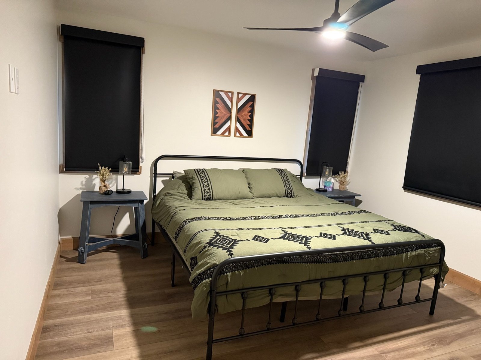 Modern kitchen in Eagle's Bluff Lakeside House, fully renovated 2025